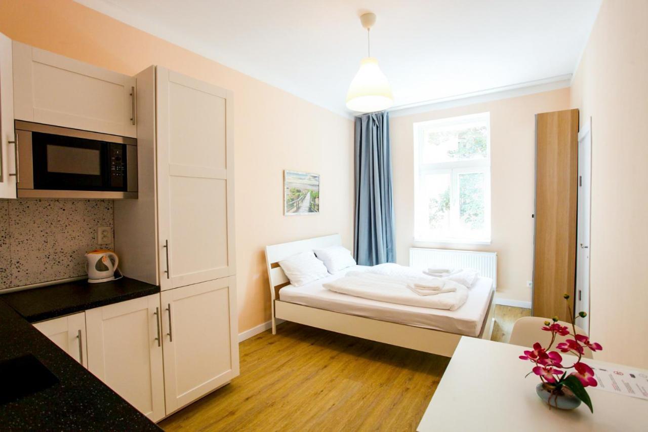 Churchill Apartments Praga Esterno foto